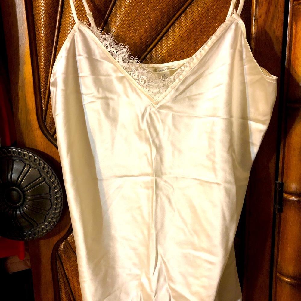 Women’s camise